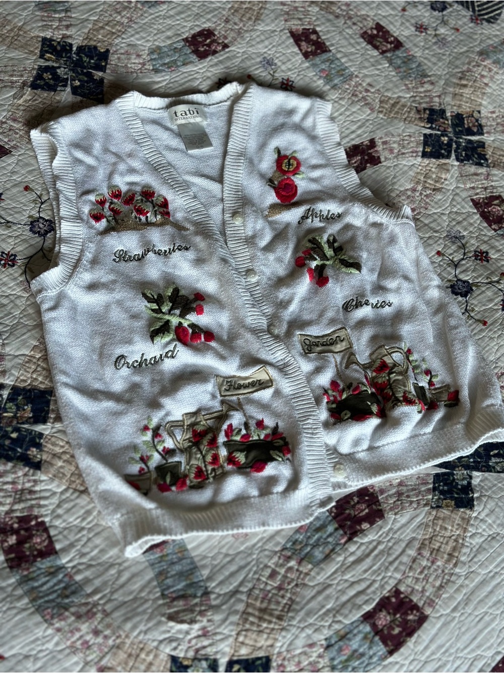 White Cotton Vest with Fruit Embroidery